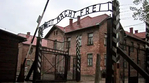 Entrada principal al campo nazi de Auschwitz Entrada principal al campo nazi de Auschwitz