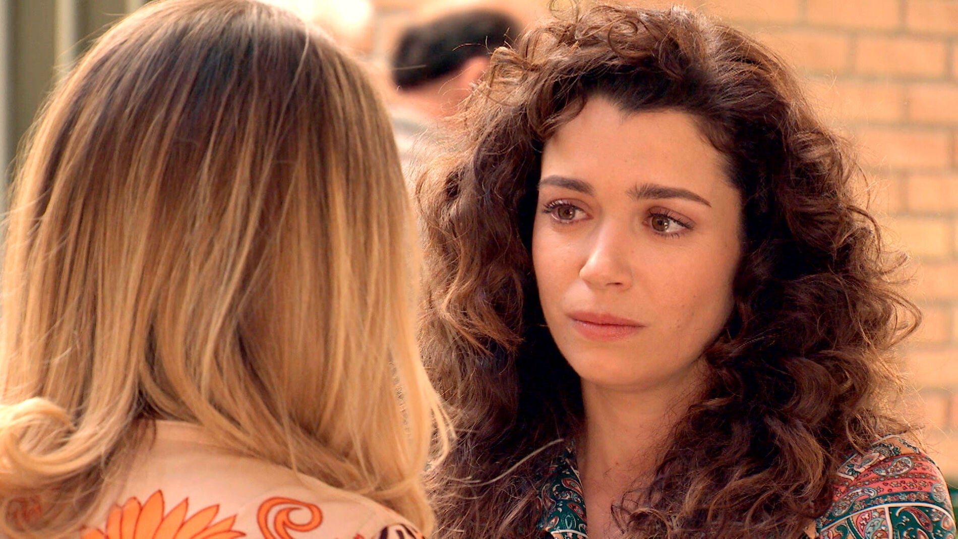 Amelia le pide tiempo a Luisita