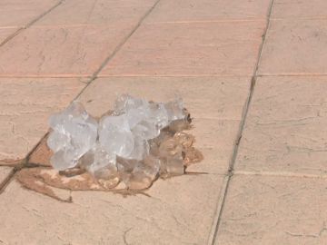 Ola de calor: ¿Cuánto tarde en derretirse una bolsa de hielo en Zaragoza?