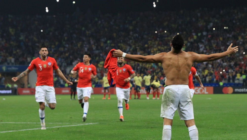 Chile celebra su pase a semifinales