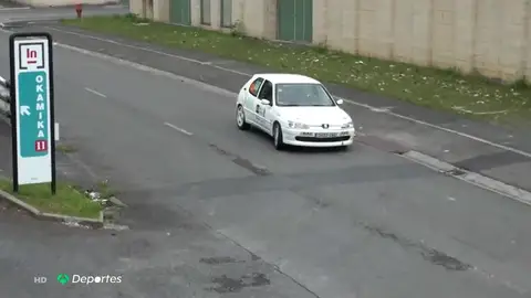 Un copiloto muere en el Rally Balcón de Vizcaya tras chocar el coche contra un árbol Un copiloto muere en el Rally Balcón de Vizcaya tras chocar el coche contra un árbol