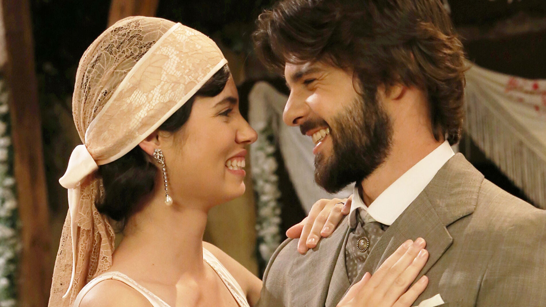 Mar&iacute;a y Gonzalo en 'El secreto de Puente Viejo'