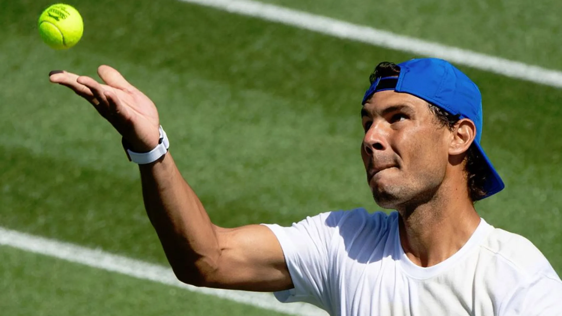 Rafael Nadal afronta un Wimbledon que no le ha tratado como se le debe Rafael Nadal afronta un Wimbledon que no le ha tratado como se le debe