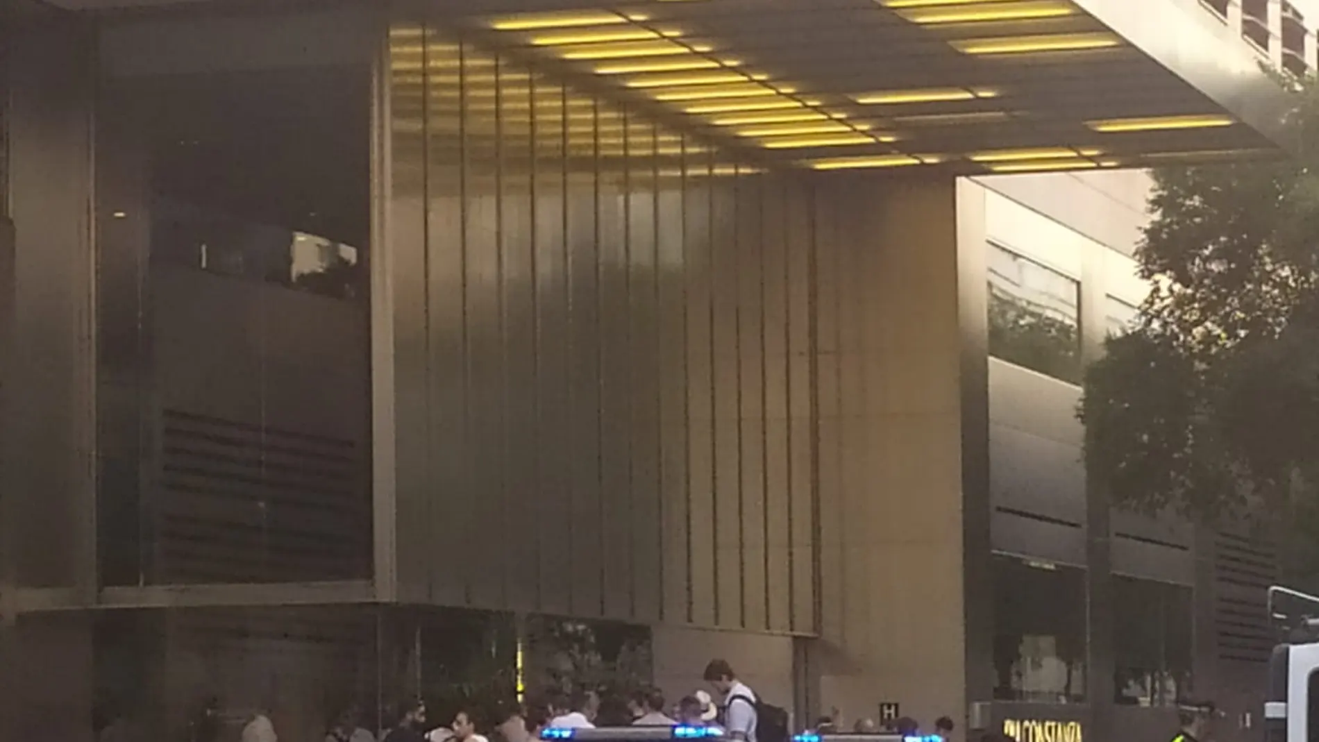 Desalojo en un hotel en Barcelona por un pequeño incendio Desalojo en un hotel en Barcelona por un pequeño incendio