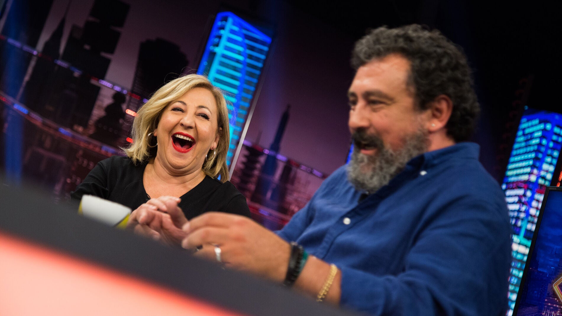 Los divertidos piropos entre Carmen Machi y Paco Tous en ‘El Hormiguero 3.0’