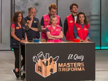 La hilarante ronda de preguntas con la que los aspirantes a finalistas ponen a prueba sus conocimientos sobre bricolaje y decoración La hilarante ronda de preguntas con la que los aspirantes a finalistas ponen a prueba sus conocimientos sobre bricolaje y decoración