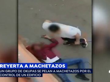 Robo que acaba a machetazos frente a la incredulidad de los vecinos que estaban presentes