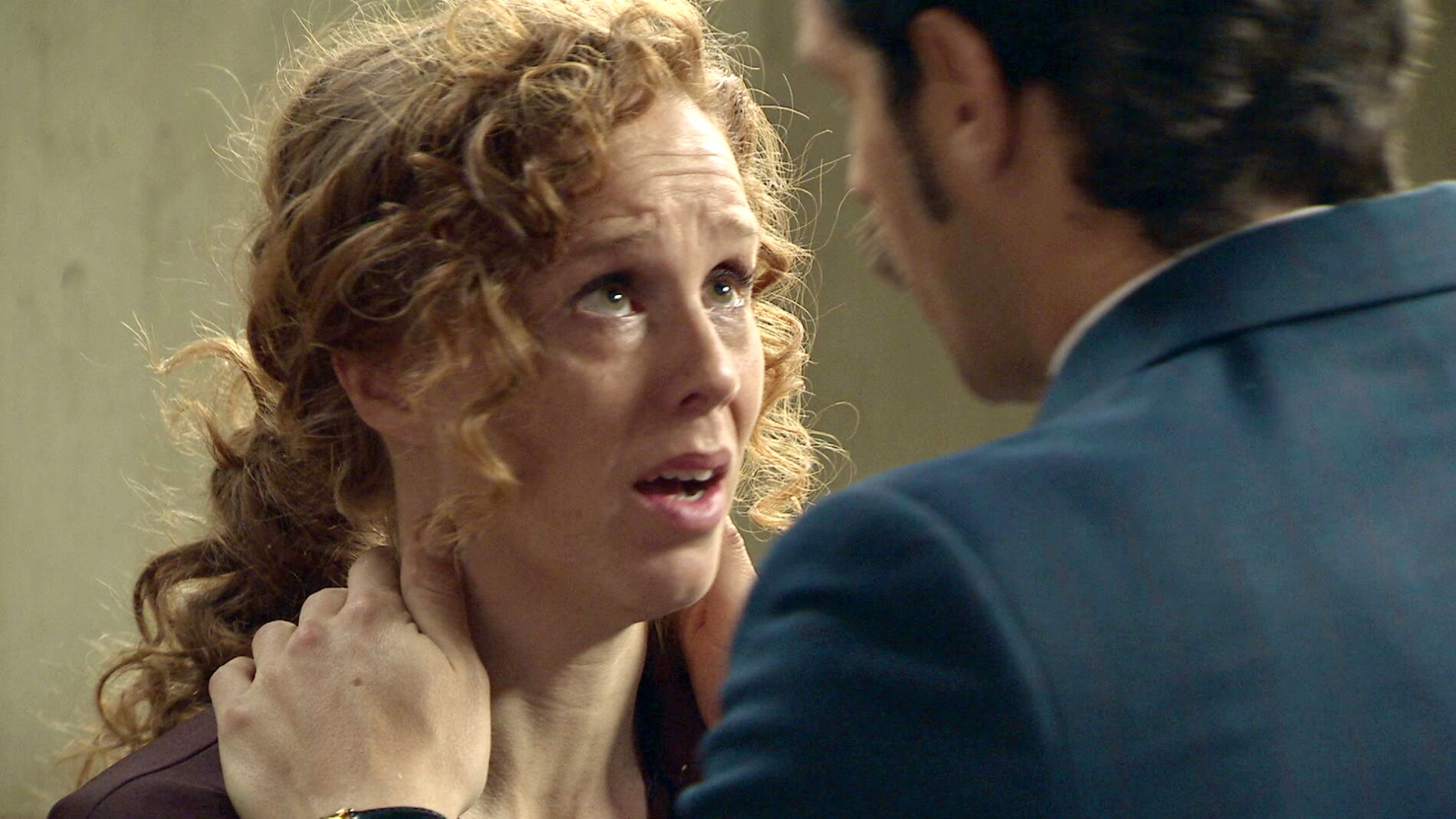  La visita de Carlos a Ana en la c&aacute;rcel