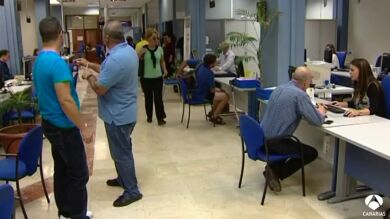 Baja el paro en Canarias a niveles de noviembre de 2008