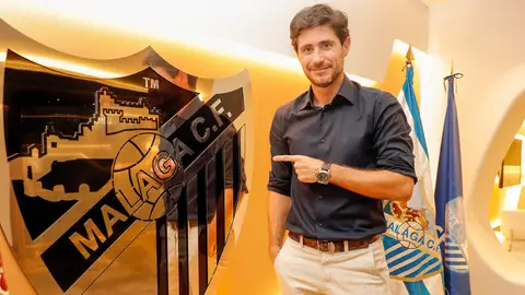 Víctor Sánchez del Amo, renueva como entrenador del Málaga Víctor Sánchez del Amo, renueva como entrenador del Málaga