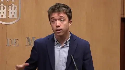 Errejón pide "tres votos a Cs" para permitir la investidura de Gabilondo Errejón pide "tres votos a Cs" para permitir la investidura de Gabilondo