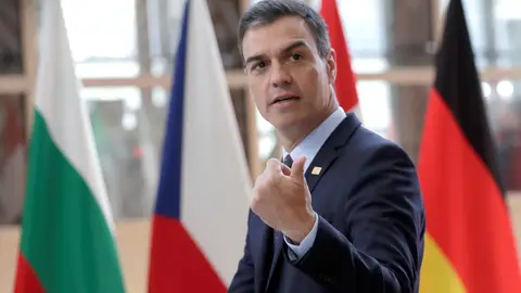 Sánchez afea a Rivera que no guarde un mínimo de decoro rechazando un nuevo encuentro Sánchez afea a Rivera que no guarde un mínimo de decoro rechazando un nuevo encuentro