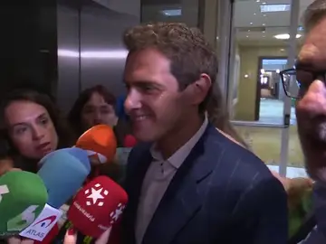PP, Cs y Vox se sientan a negociar en Murcia PP, Cs y Vox se sientan a negociar en Murcia