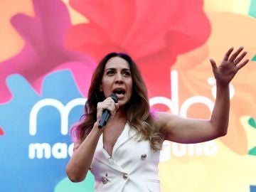 La cantante Mónica Naranjo en la lectura del pregón del Orgullo 2019