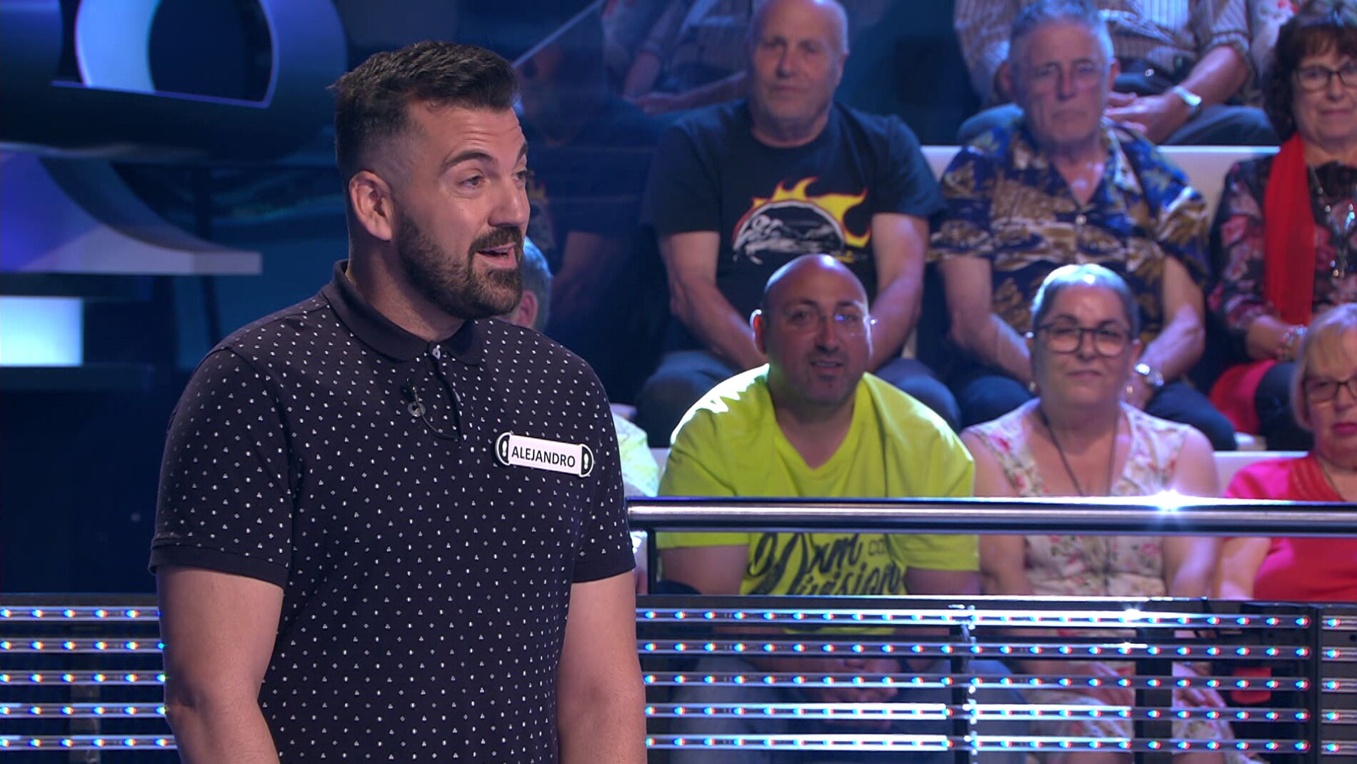 La arriesgada imitación de Manolo García a la que se atreve un concursante en '¡Ahora caigo!'