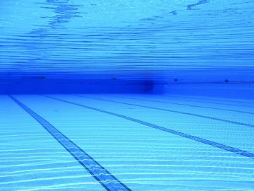 Imagen de archivo de una piscina