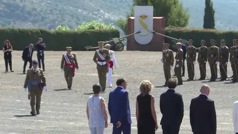 El rey vuelve a Cataluña para entregar los despachos a los suboficiales del Ejército El rey vuelve a Cataluña para entregar los despachos a los suboficiales del Ejército