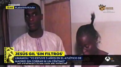 Así vive Limamou Mbengue, fichaje estrella de Jesús Gil en el Atlético de Madrid, hundido en la pobreza en Dakar
