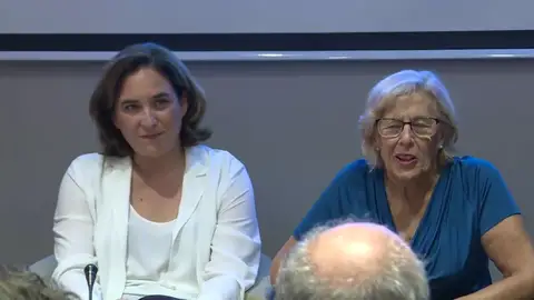 Una mujer llama 'carapolla' a Almeida y Carmena le dice que le dará 'un coscorrón' Una mujer llama 'carapolla' a Almeida y Carmena le dice que le dará 'un coscorrón'
