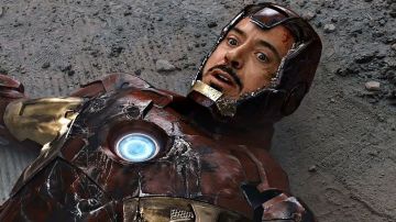 Robert Downey Jr. como Iron Man Robert Downey Jr. como Iron Man