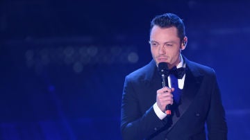 Tiziano Ferro durante un concierto