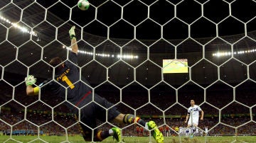 Tanda de penaltis frente a Italia en Sudáfrica 