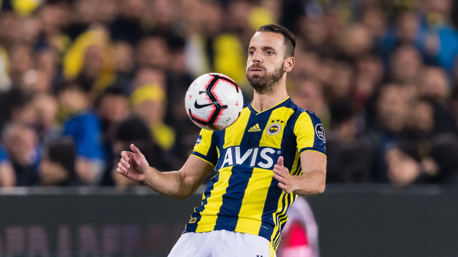 Roberto Soldado, nuevo jugador del Granada Roberto Soldado, nuevo jugador del Granada