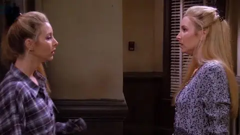 Ursula y Phoebe en 'Friends' Ursula y Phoebe en 'Friends'