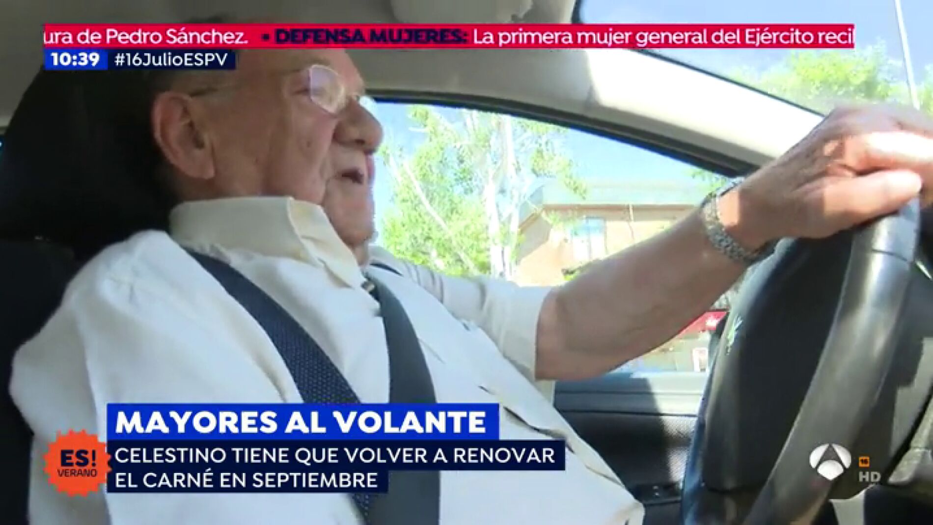 anciano_volante