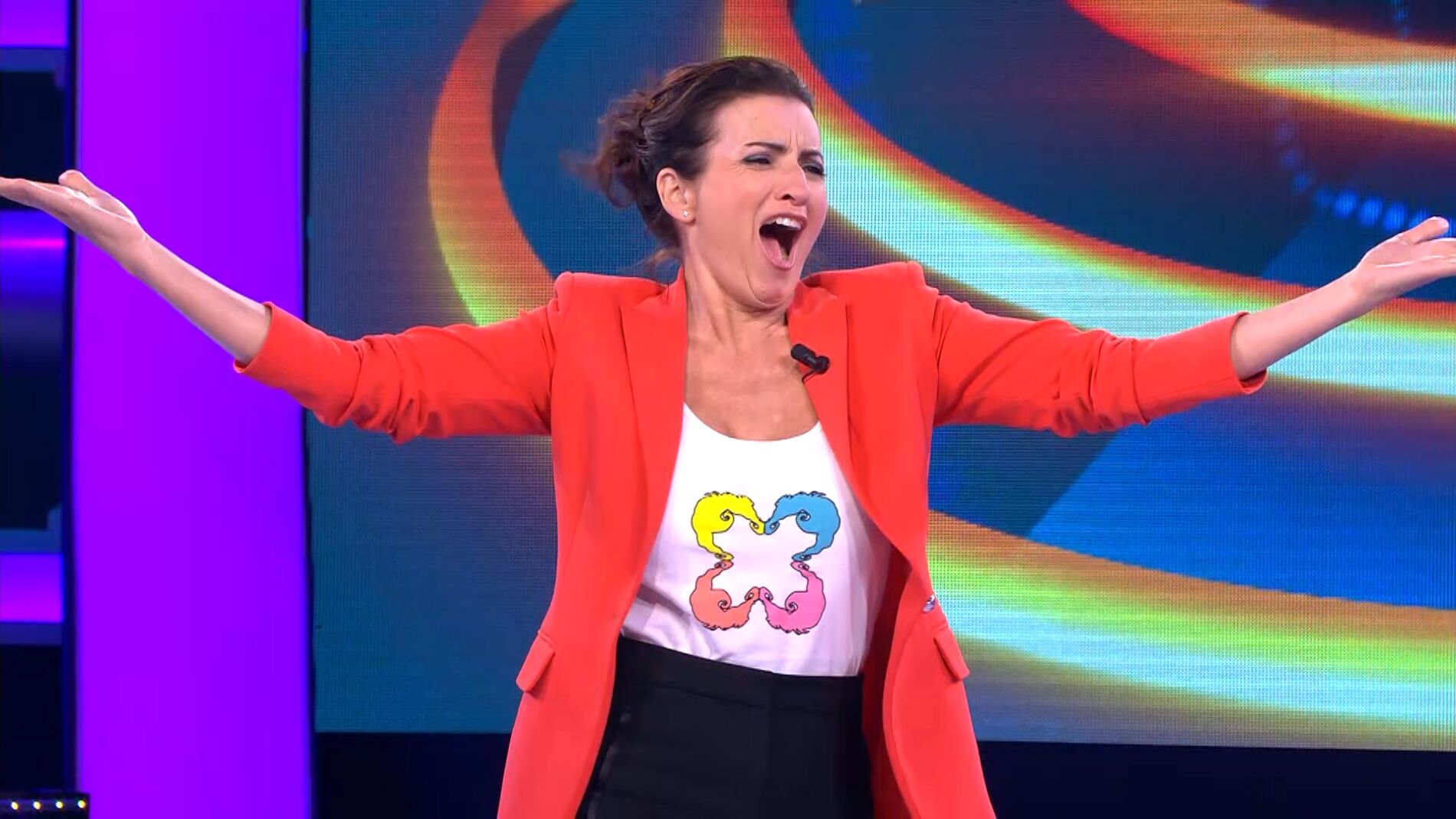 El sonoro aplauso para Silvia Abril al entrar al plató de '¡Ahora caigo!'