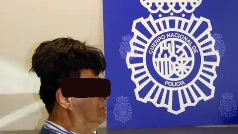 Detenido por ocultar droga bajo su peluquín Detenido por ocultar droga bajo su peluquín