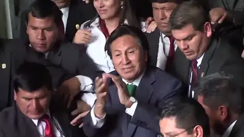 Alejandro Toledo, arrestado por la Justicia que determinará su extradición Alejandro Toledo, arrestado por la Justicia que determinará su extradición