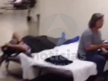 Más de un centenar de jubilados españoles atrapados en el aeropuerto de San Petersburgo Más de un centenar de jubilados españoles atrapados en el aeropuerto de San Petersburgo