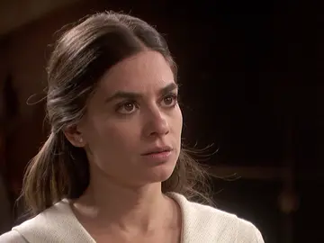 Elsa recibe una carta de su expareja, Álvaro Elsa recibe una carta de su expareja, Álvaro