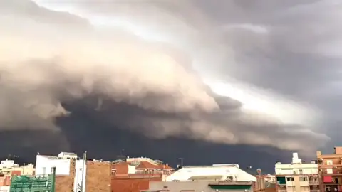 Fuertes lluvias y rachas de viento en Manresa Fuertes lluvias y rachas de viento en Manresa