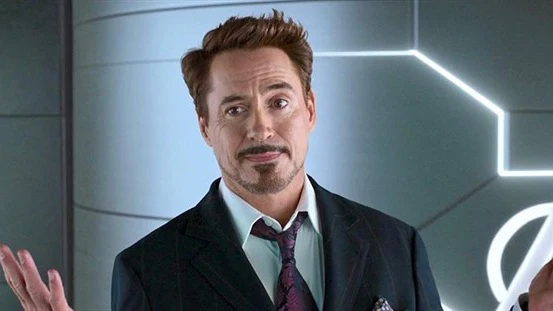 Robert Downey Jr. como Iron Man