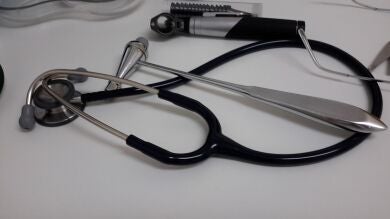 El 30% de los médicos jóvenes emigra al terminar el MIR