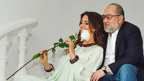 El exrey de Malasia se separa de su mujer El exrey de Malasia se separa de su mujer