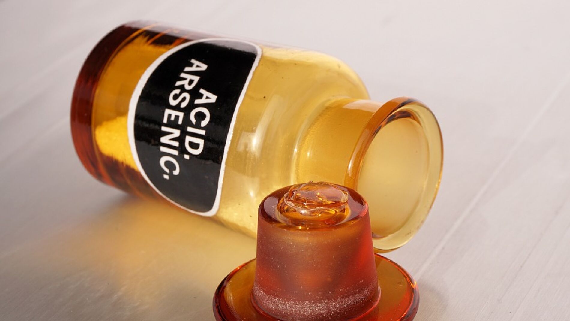 El arsénico es un veneno altamente tóxico que usaban para quemar el pelo