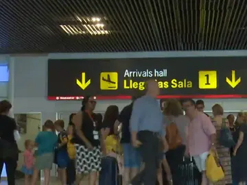 Regresan a España los 130 jubilados Regresan a España los 130 jubilados