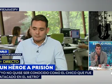 Defendió a su novia de agresores Defendió a su novia de agresores