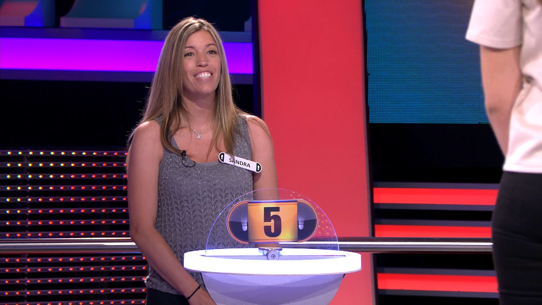 Fabricar varitas magicas, la curiosa aficción de una concursante de '¡Ahora caigo! 