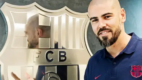 Víctor Valdés vuelve al Barcelona como entrenador del juvenil "A" Víctor Valdés podría dejar de ser entrenador del juvenil "A"