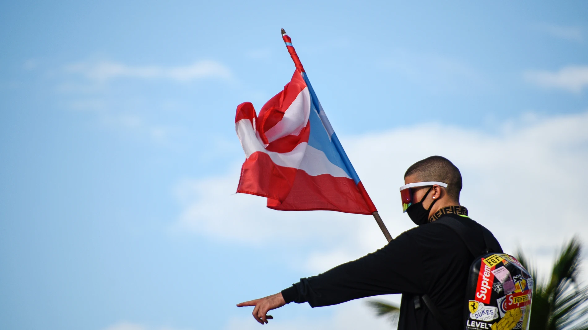 Bad Bunny hará un parón en su carrera para apoyar a su país Bad Bunny hará un parón en su carrera para apoyar a su país