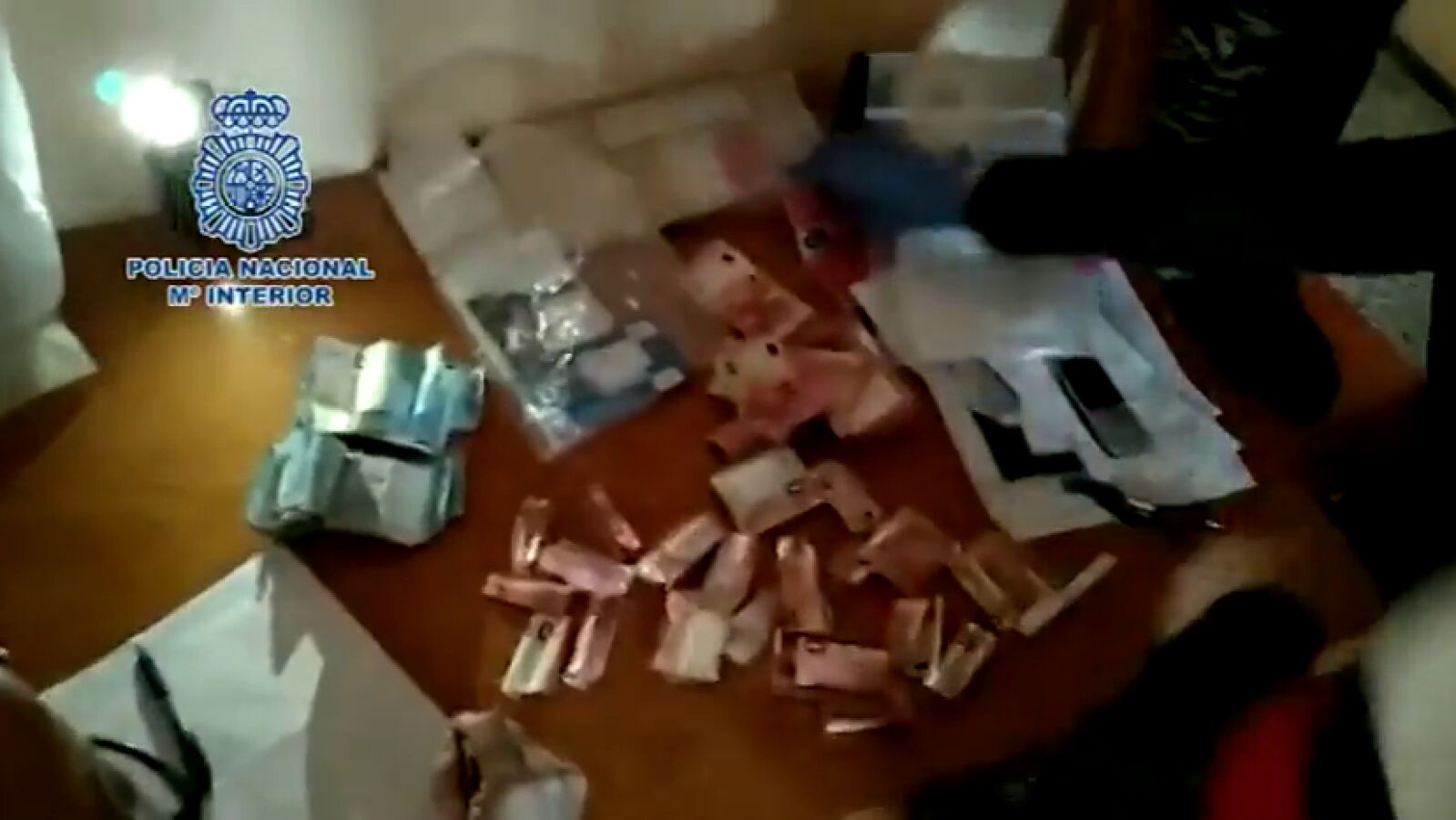 La Policía libera a seis mujeres, entre ellas una menor de 15 años, de una red de explotación sexual en Málaga