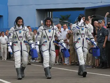 Nave Soyuz arriba a Estación Espacial en 50 aniversario de llegada a la Luna Nave Soyuz arriba a Estación Espacial en 50 aniversario de llegada a la Luna