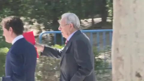 Encuentran ahorcado en España a un excargo de Chávez Encuentran ahorcado en España a un excargo de Chávez