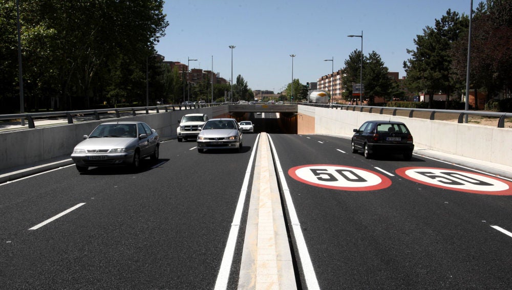 Apertura al tráfico de la Avenida de Salamanca de Valladolid tras las obras