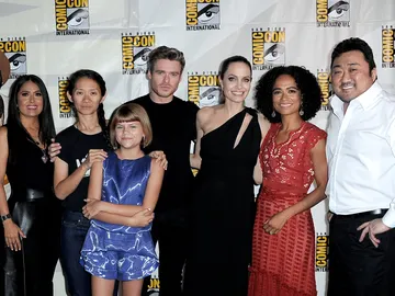 Angelina Jolie, Richar Madden, Slama Hayek y el resto del reparto de 'Los Eternos' Angelina Jolie, Richar Madden, Slama Hayek y el resto del reparto de 'Los Eternos'