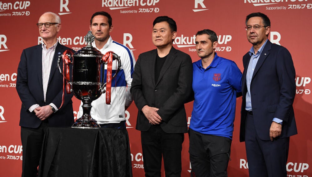 Barcelona y Chelsea en el acto de presentación de la Rakuten Cup